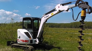 Аренда экскаватора погрузчика с ямобуром в Саяногорск цена от 1552 руб